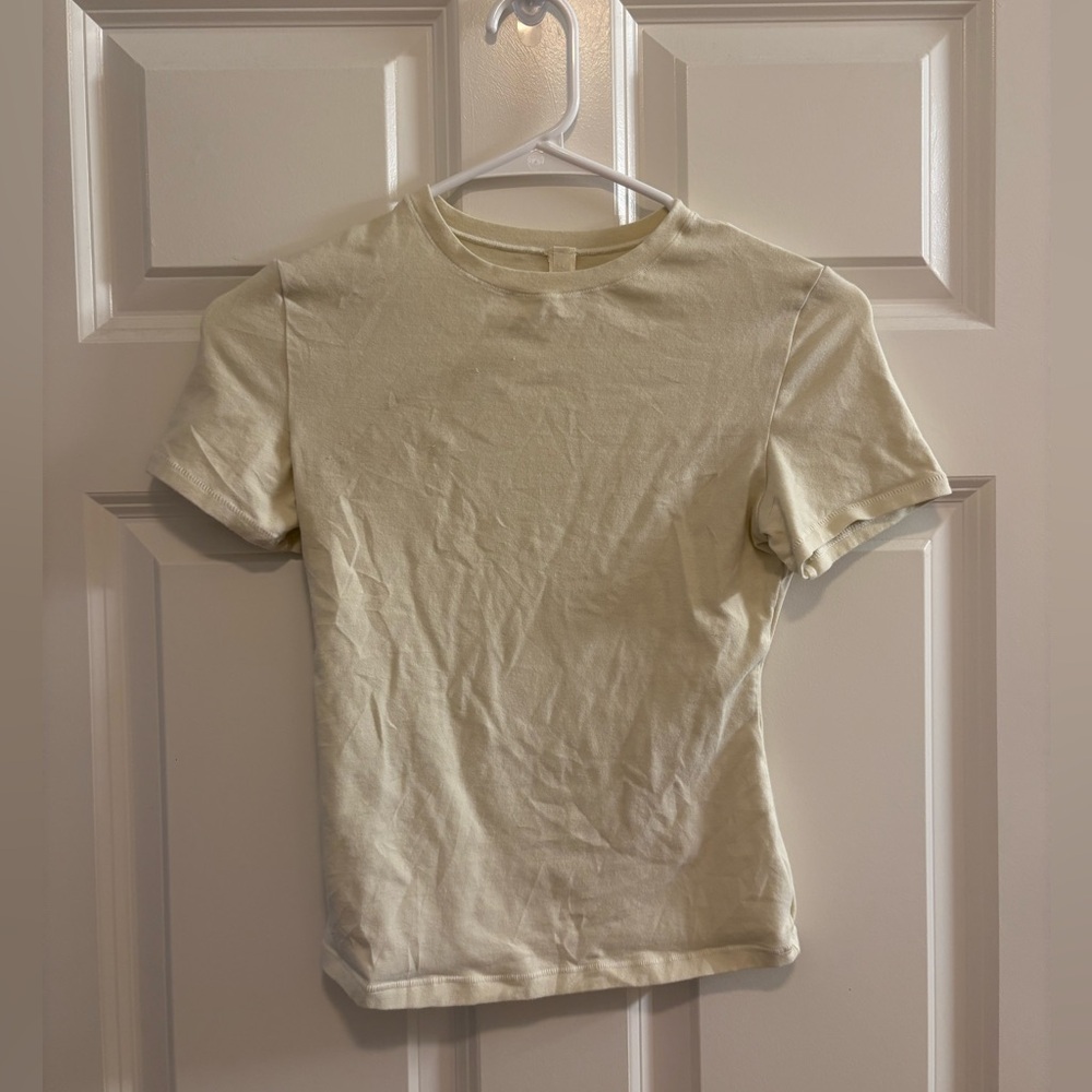SKIMS Cream Short Sleeve Tee Essential